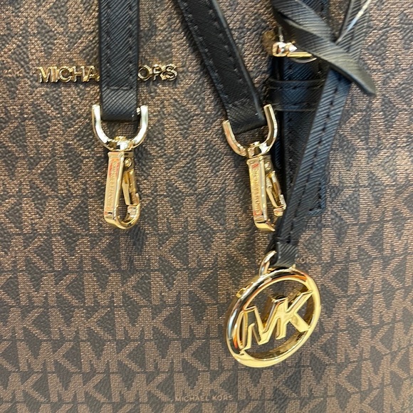 MICHAEL KORS 
Jet Set Travel Extra-Small Logo Top-Zip Tote Bag
BROWN/Back 
NWT - Picture 8 of 16